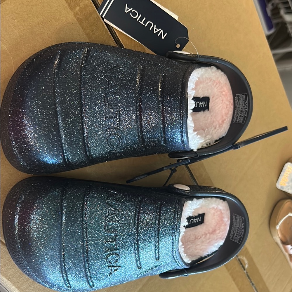 Nautica Glittery Black Clogs